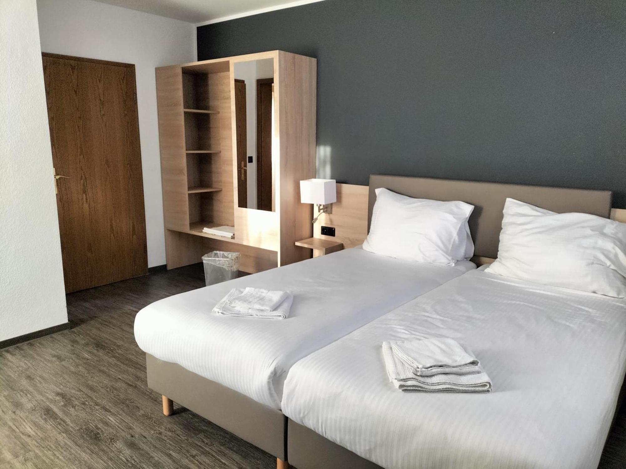 B3 Hotel Niederfell Room photo